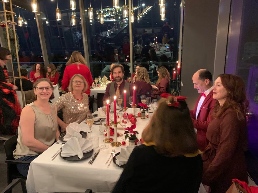 Wie hört sich eine gelungene Weihnachtsansprache an? Wir haben 5 Fehler identifiziert, die du bei der Weihnachtsfeieransprache vermeiden musst!