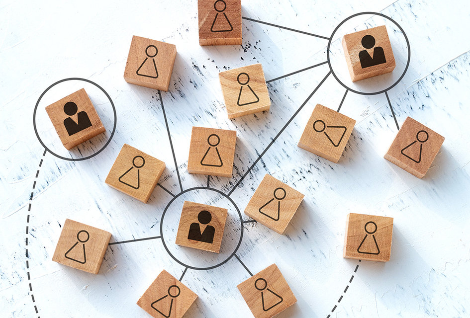 10 Tipps, um die Vorteile für Führungskräfte im Social Intranet auszuschöpfen. Starkes Netzwerk, Sichtbarkeit, Unterstützung der Business-Ziele.